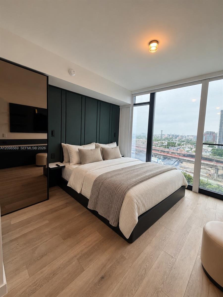 20 NE 11th St # 1503B, Miami FL 33132 photo 3