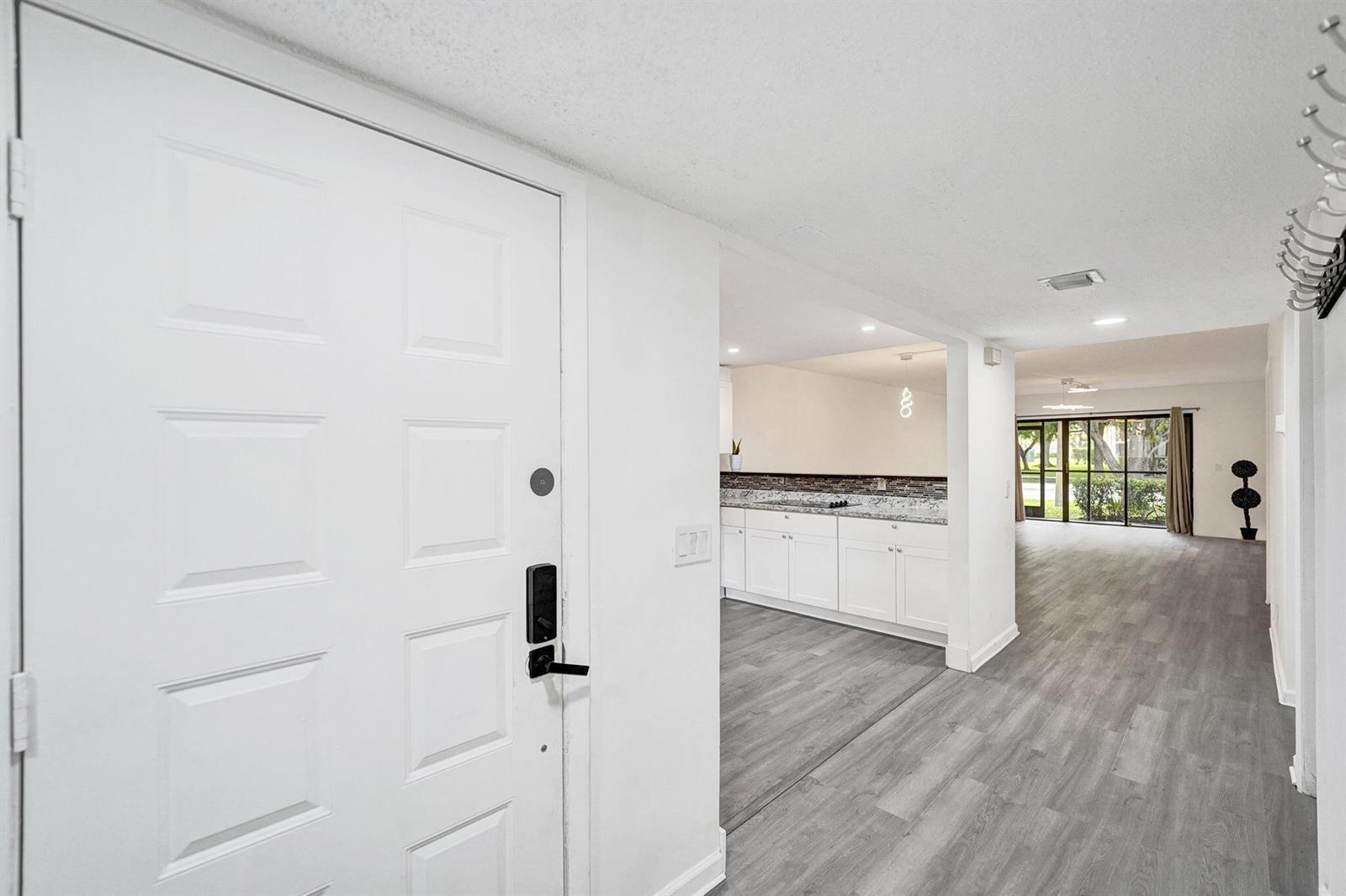 310 Lakeview Drive # 105, Weston FL 33326 photo 4