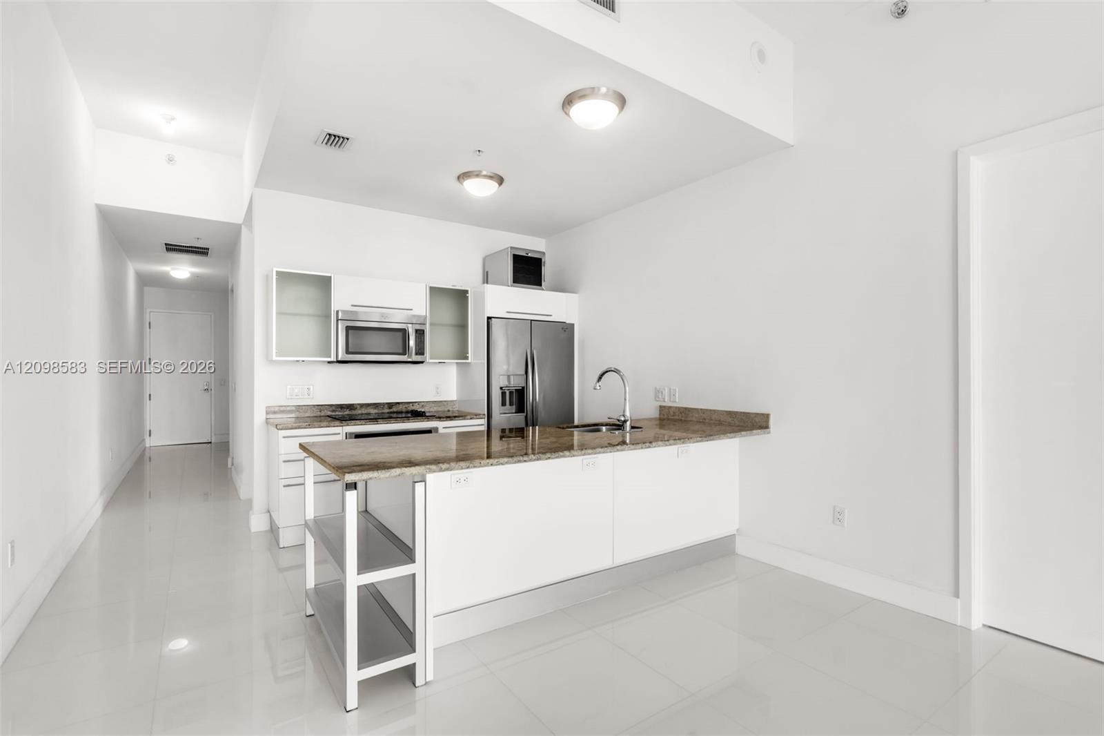 185 SW 7th St # 4401, Miami FL 33130 photo 5