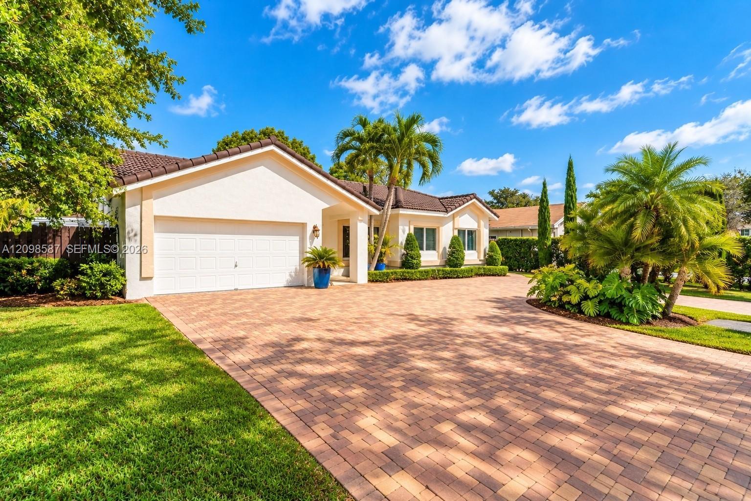 15325 SW 54th Ter, Miami FL 33185 photo 2