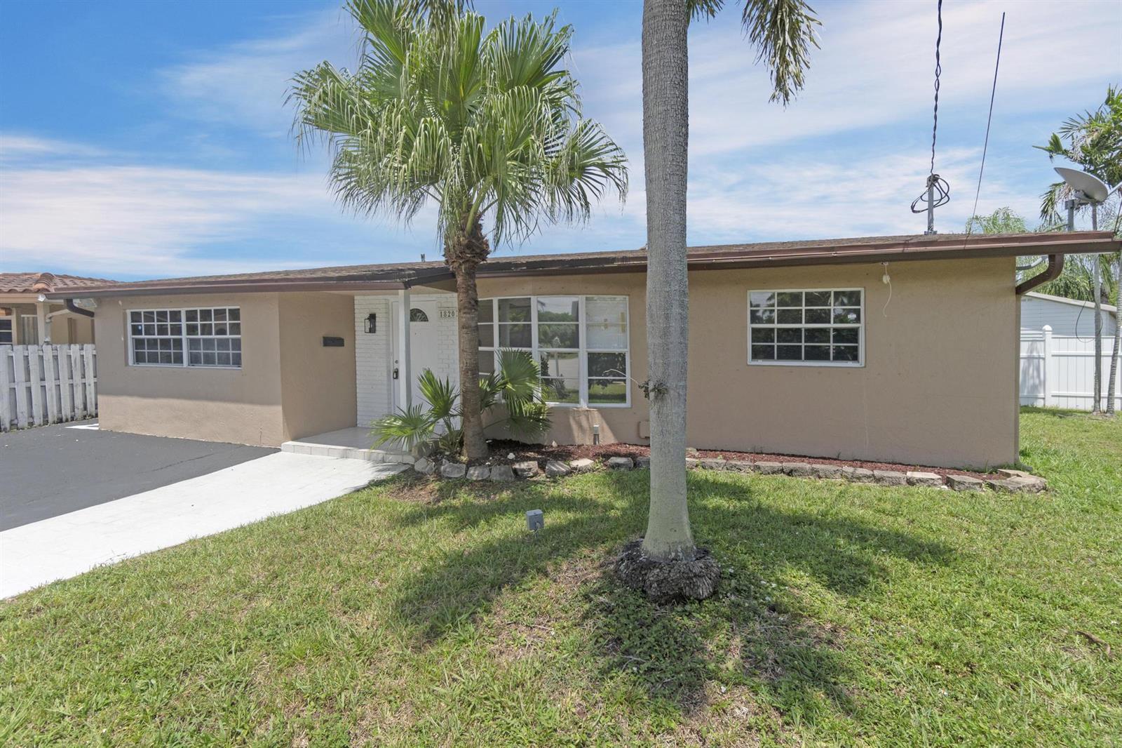 1820 NW 33RD Street, Oakland Park FL 33309 photo 2