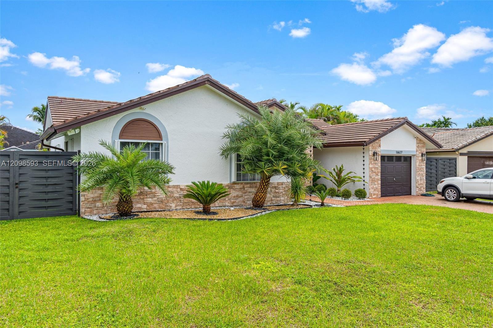 16627 SW 144th Ct, Miami FL 33177 photo 2