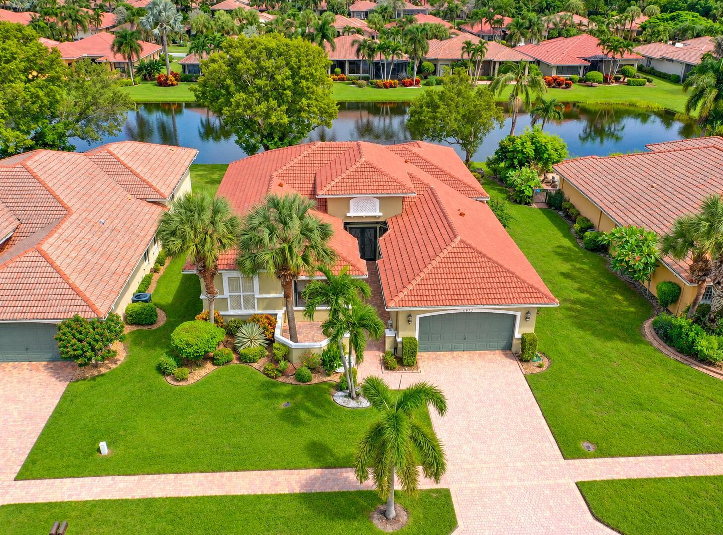 6872 ANTINORI Lane, Boynton Beach FL 33437 photo 2