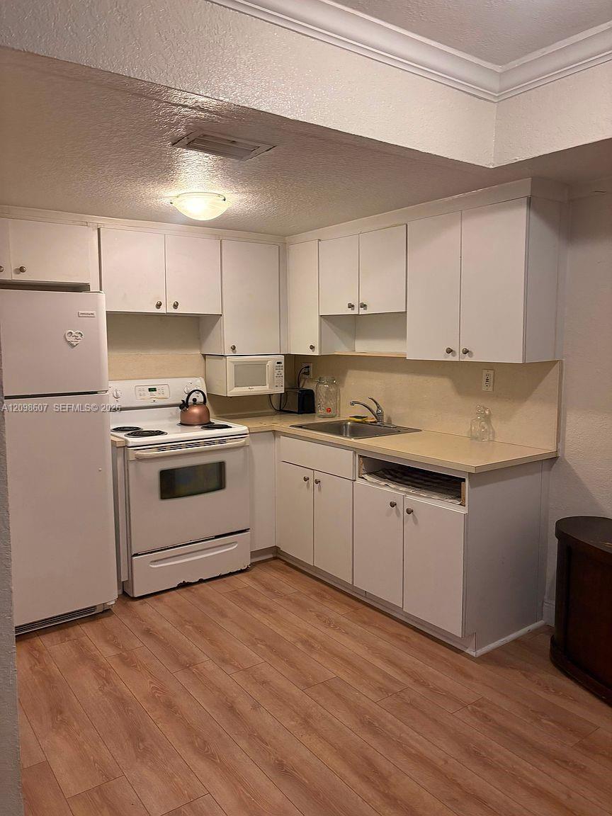 636 NE 63rd St # 5, Miami FL 33138 photo 3