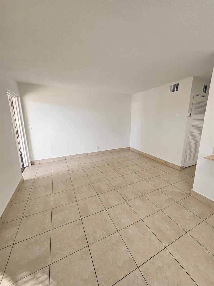 1150 NE 17TH Court # 16, Fort Lauderdale FL 33305 photo 2
