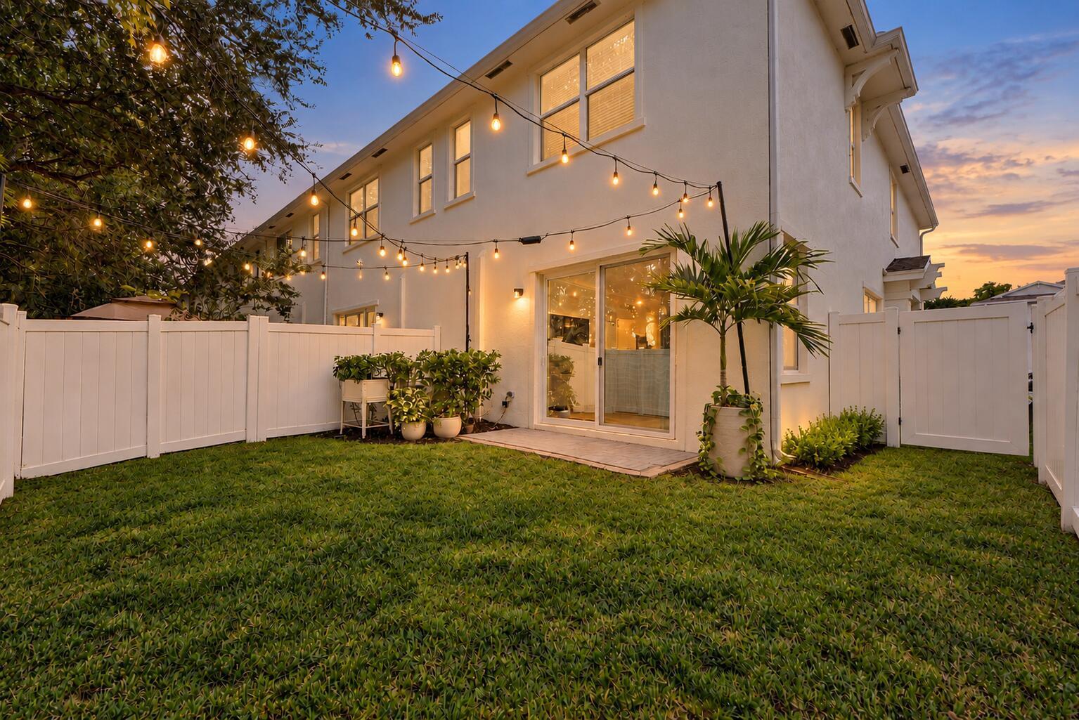 4567 Hollister Avenue, Lake Worth FL 33463 photo 3