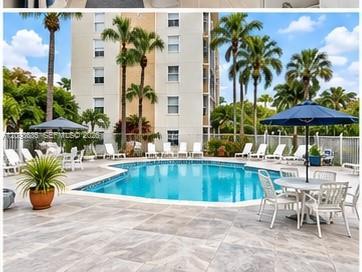 3000 NE 16th Ave # 203, Oakland Park FL 33334 photo 2