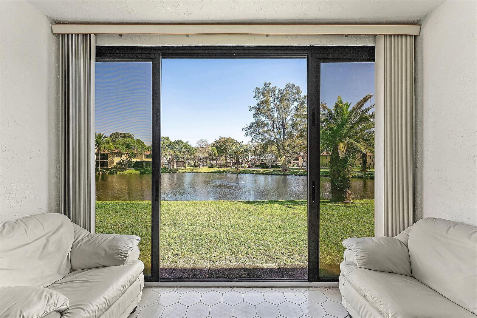 9283 VISTA DEL LAGO # G, Boca Raton FL 33428 photo 2