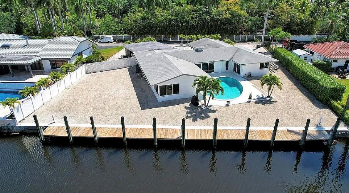 2341 SW 26th Avenue, Fort Lauderdale FL 33312 photo 2