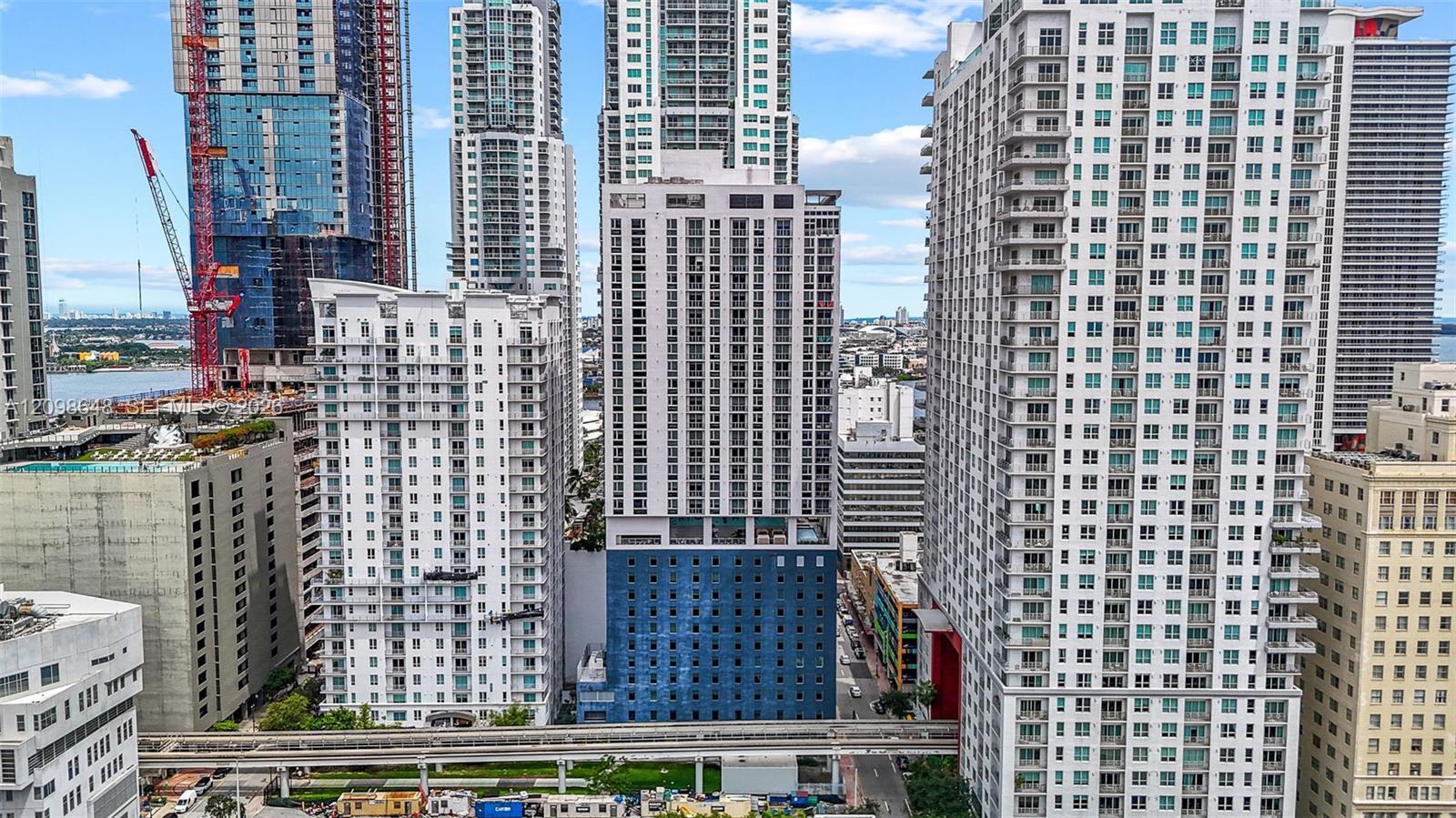 227 NE 2nd St # 3106, Miami FL 33132 photo 2