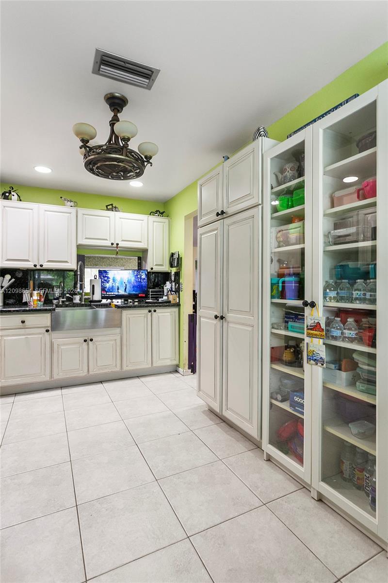 10307 NW 70th St, Tamarac FL 33321 photo 3