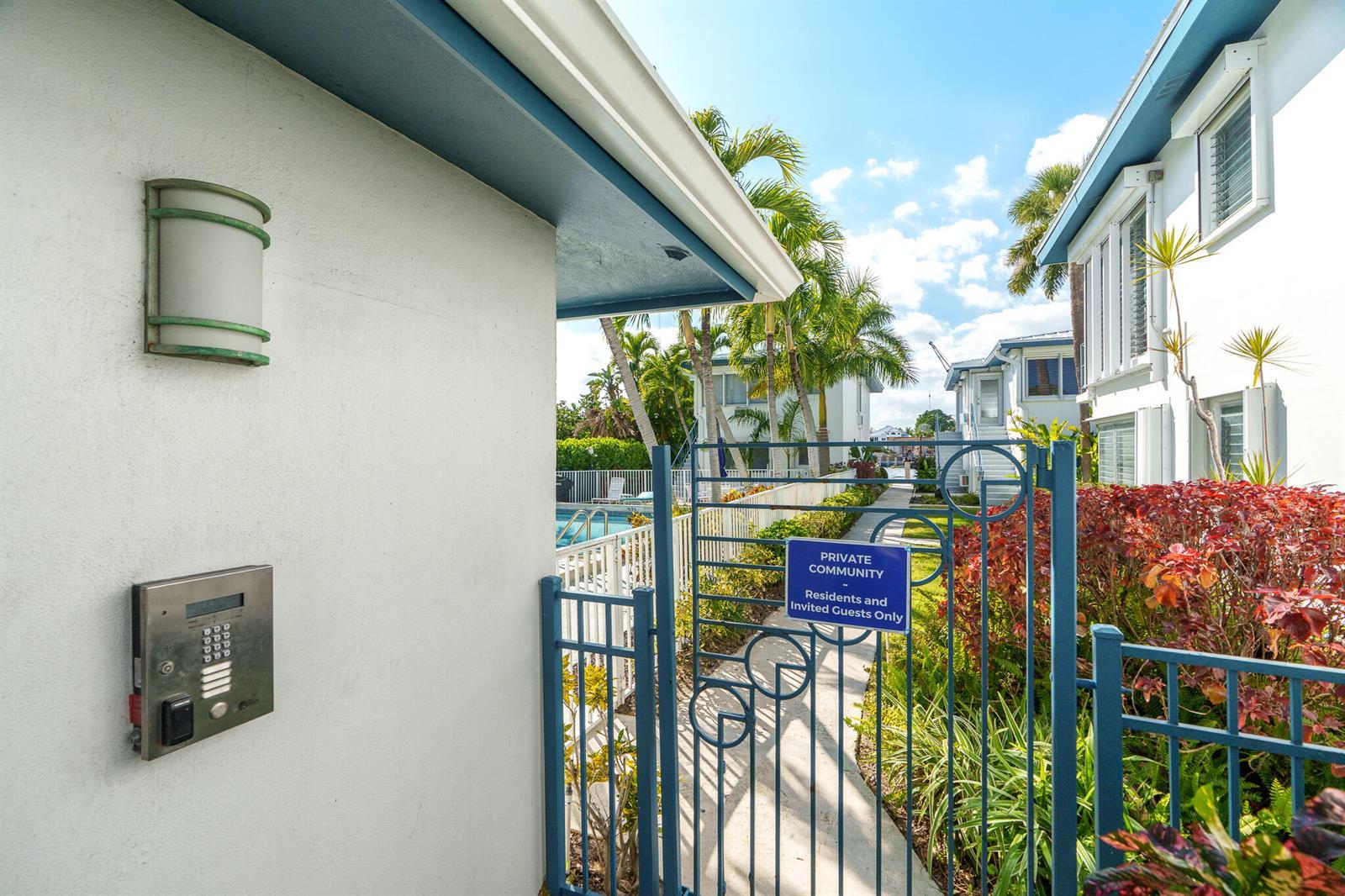 561 BAYSHORE Drive # 7, Fort Lauderdale FL 33304 photo 3