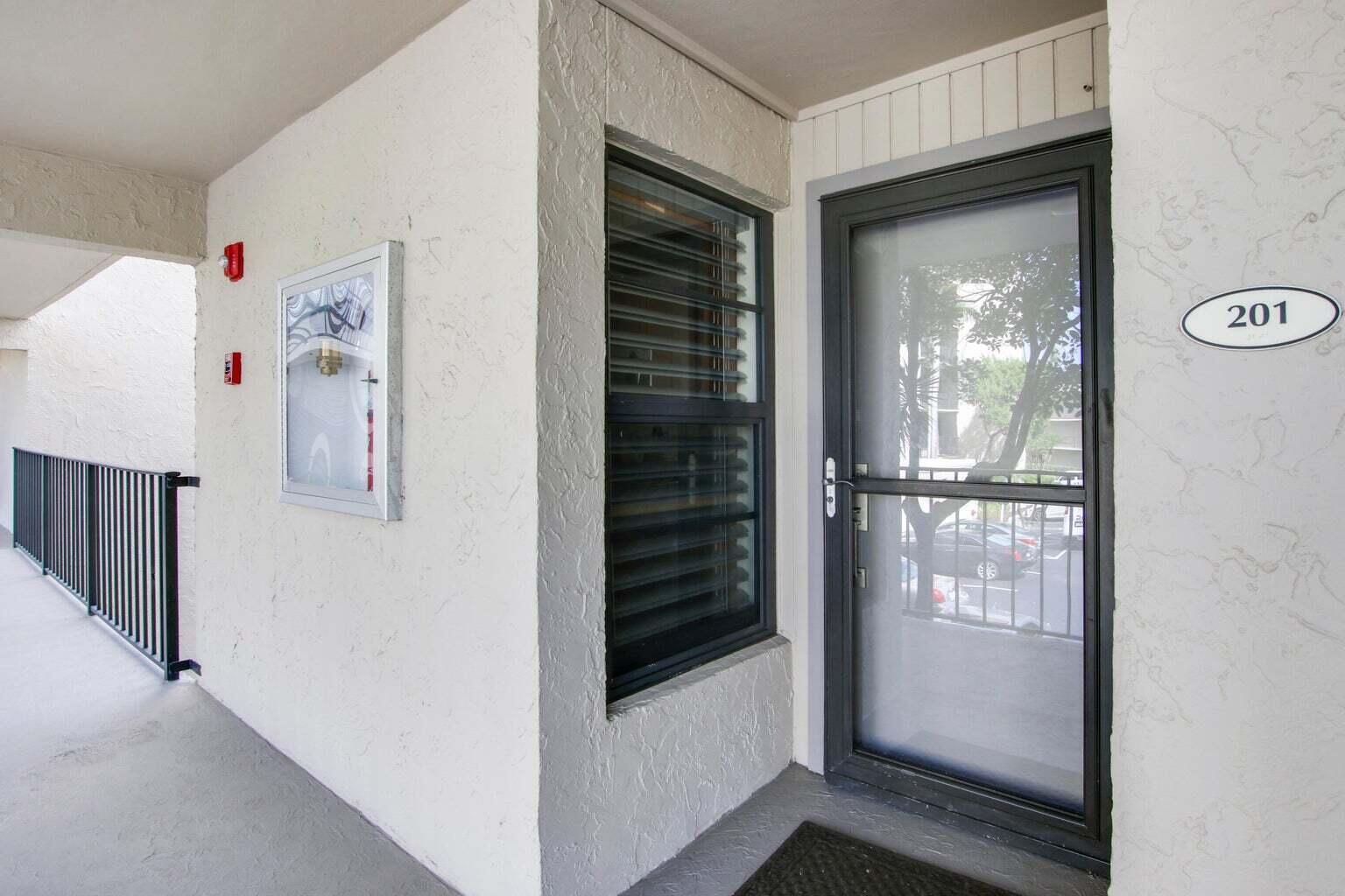 8 Royal Palm Way # 2010, Boca Raton FL 33432 photo 3