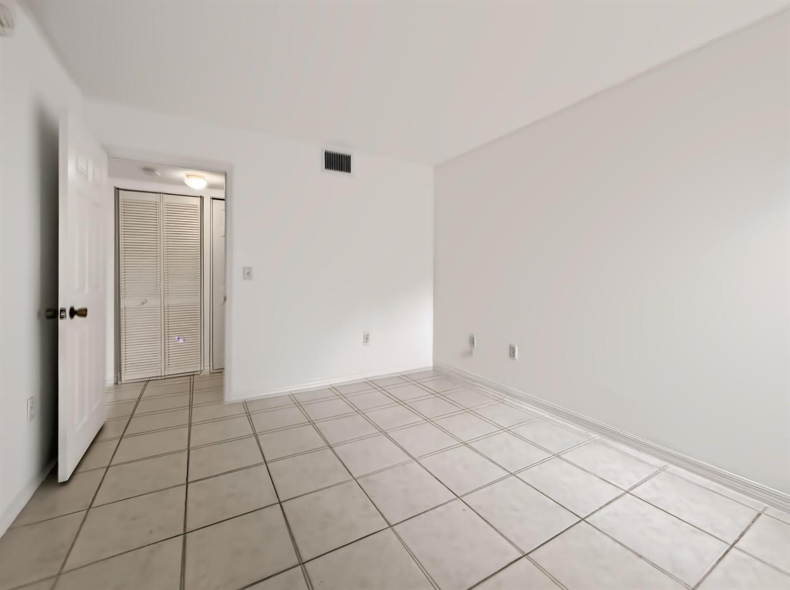 680 NW 79th Terrace, Pembroke Pines FL 33024 photo 5
