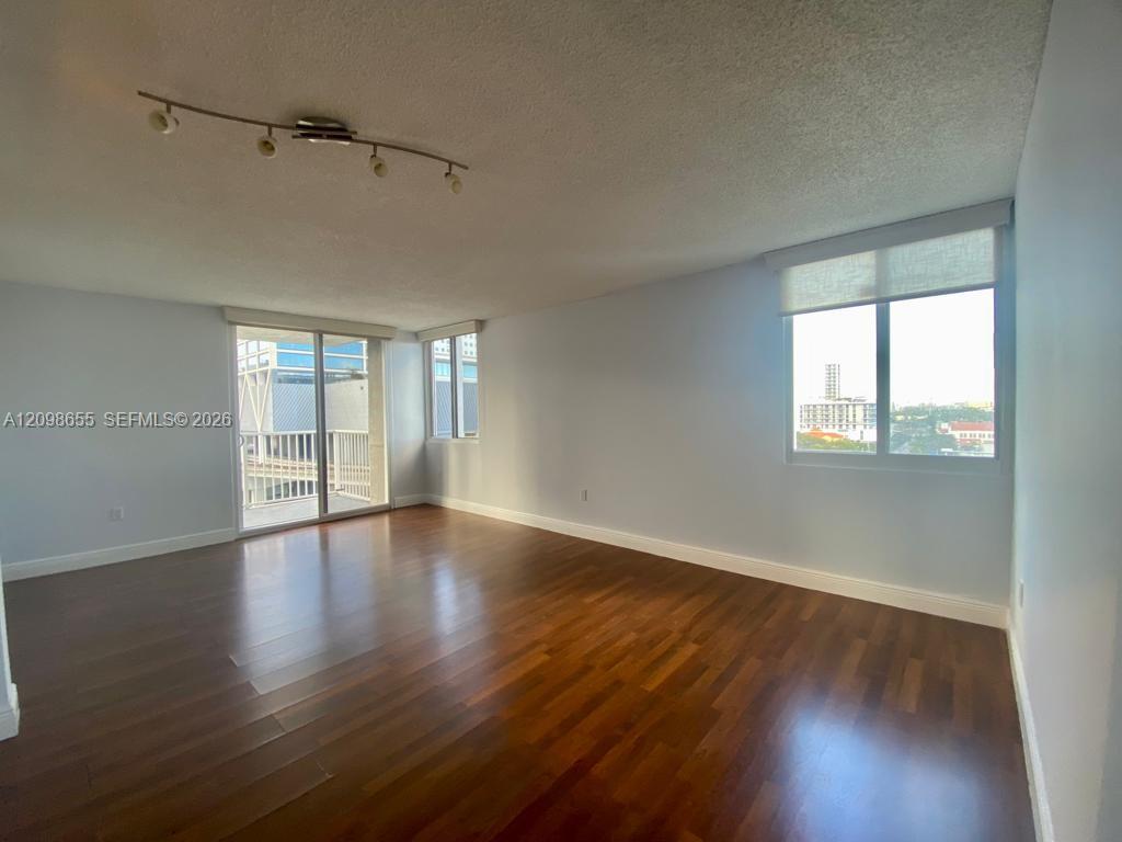 850 N Miami Ave # 1004, Miami FL 33136 photo 3