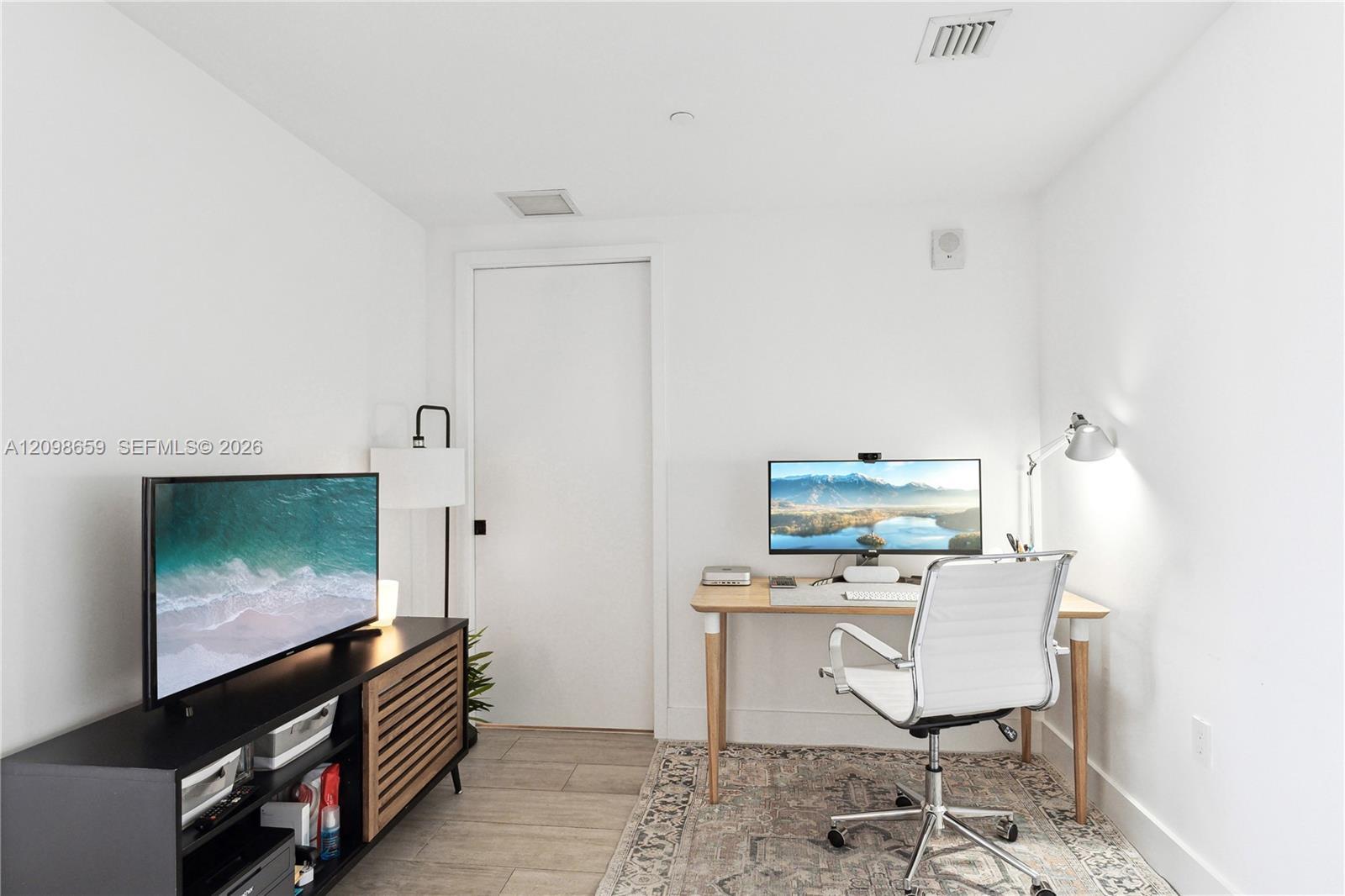 121 NE 34th St # 1612, Miami FL 33137 photo 5