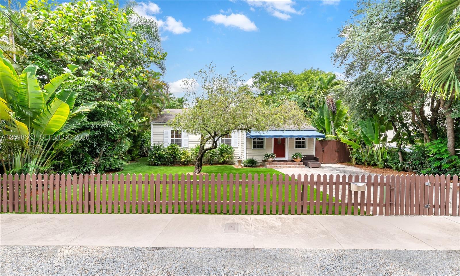 2920 SW 30th Ct, Coconut Grove FL 33133