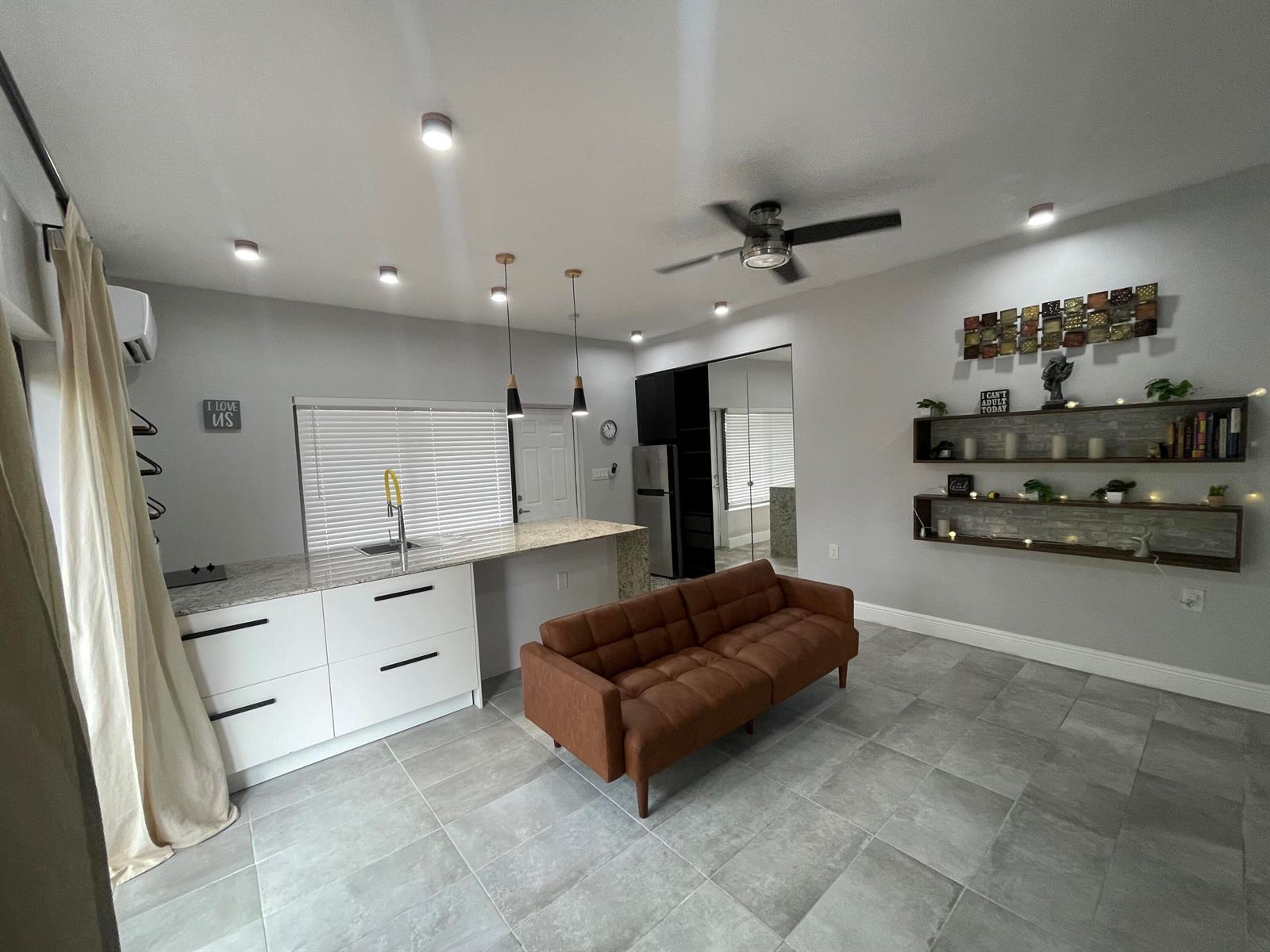 824 NE 4TH Street # 1, Fort Lauderdale FL 33301 photo 3