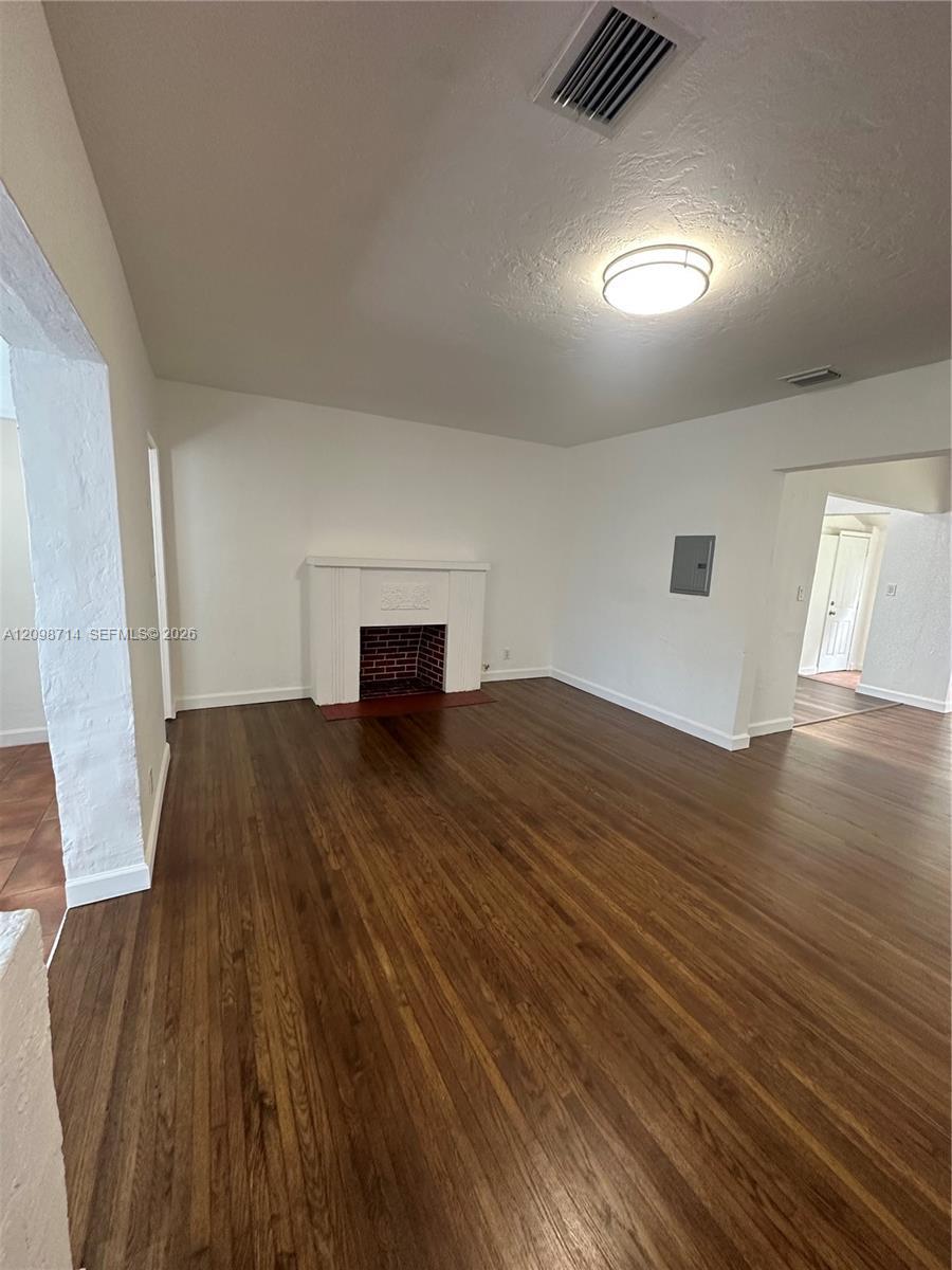 711 SW 39th Ave, Miami FL 33134 photo 2