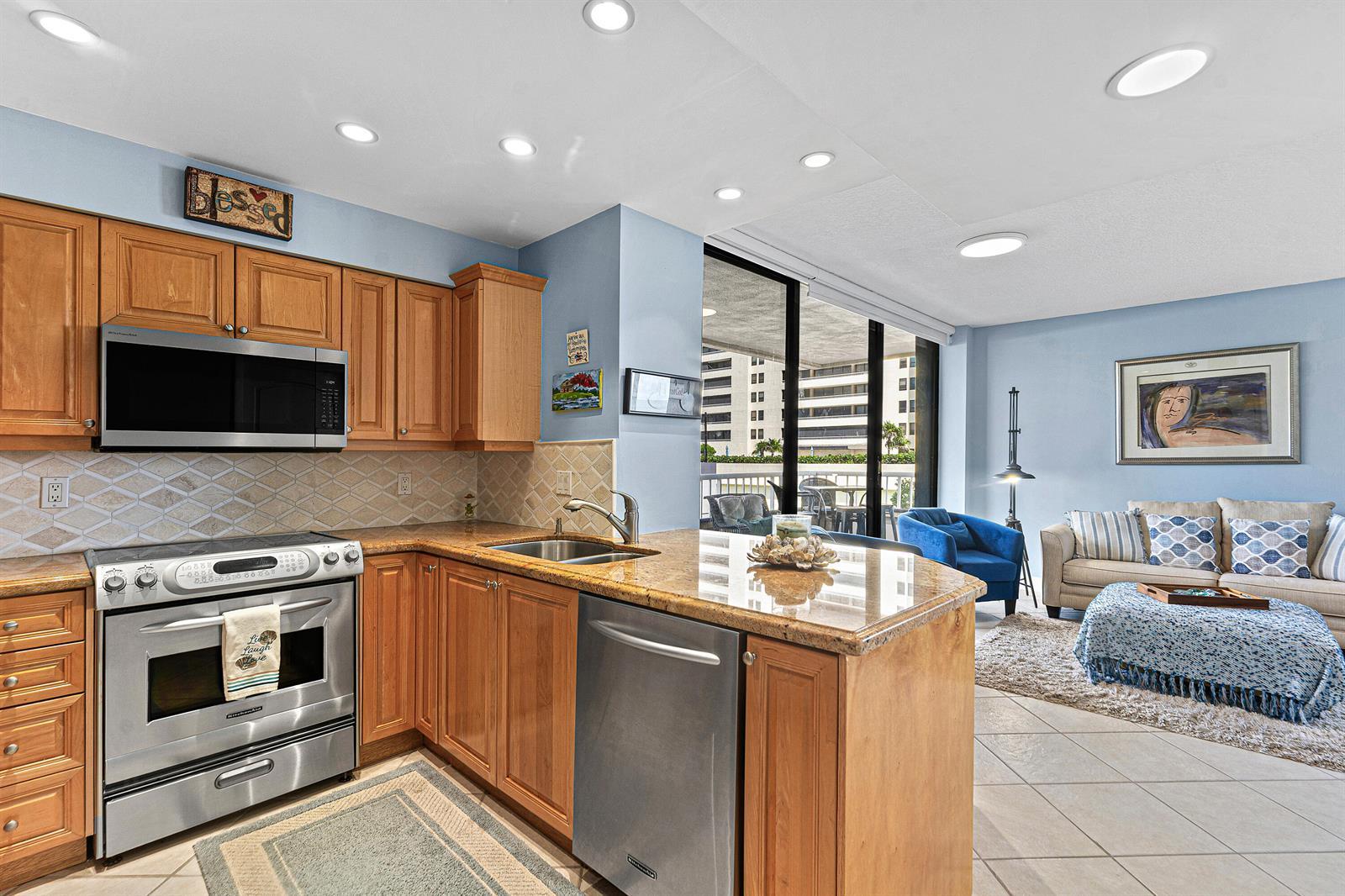 5250 N OCEAN Drive # 3N, Singer Island FL 33404 photo 5