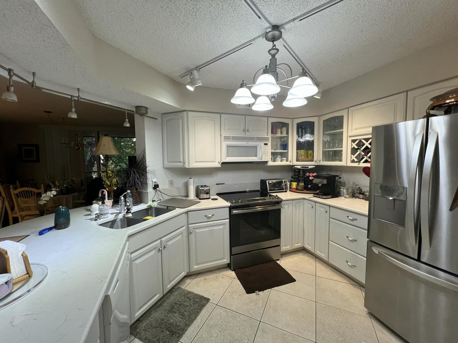 100 SCOTIA Drive # 203, Hypoluxo FL 33462 photo 5