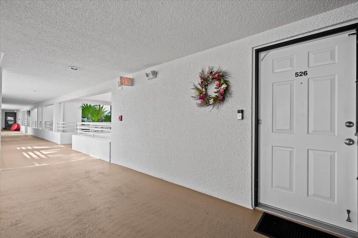 526 OAK HARBOUR Drive # 526, Juno Beach FL 33408 photo 3