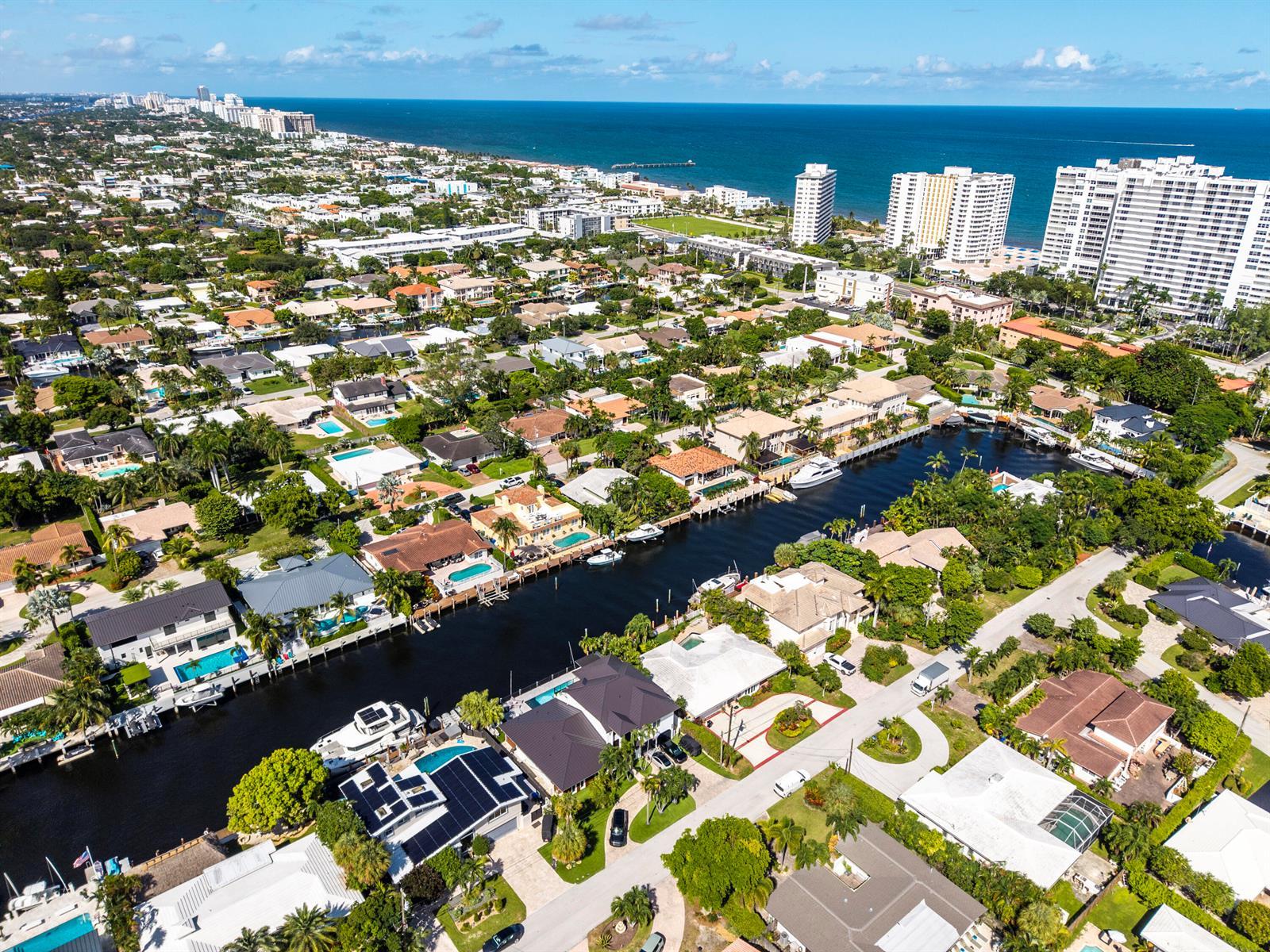 11 Castle Harbor Isle Drive, Fort Lauderdale FL 33308 photo 3