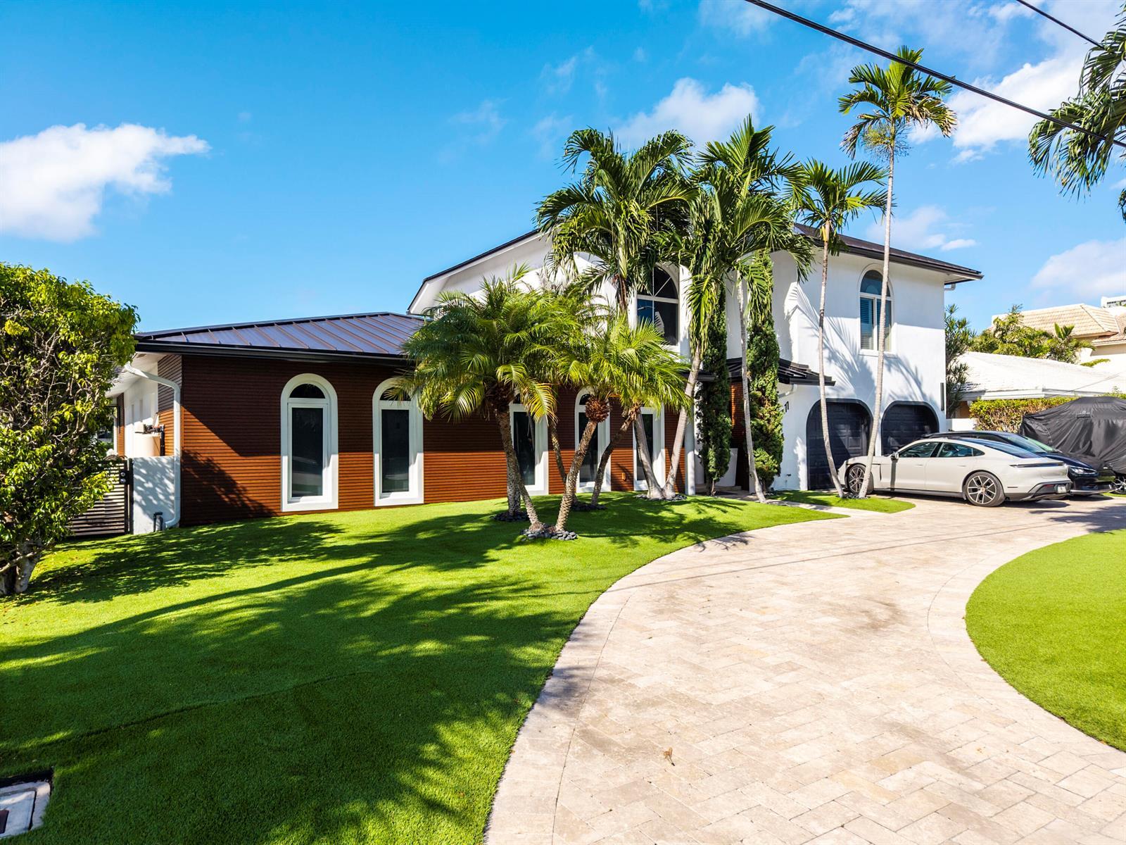 11 Castle Harbor Isle Drive, Fort Lauderdale FL 33308 photo 5