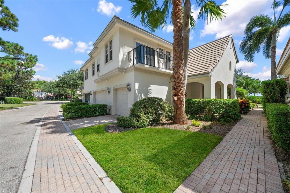 209 Evergrene Parkway, Palm Beach Gardens FL 33410 photo 2