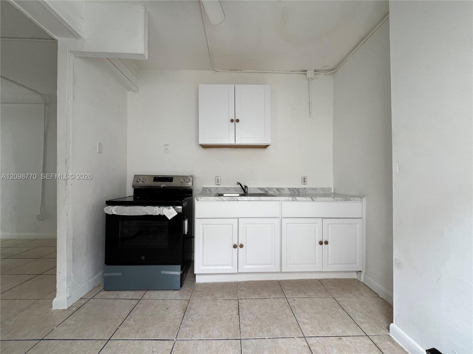 430 SW 3rd St # 1, Miami FL 33130 photo 3
