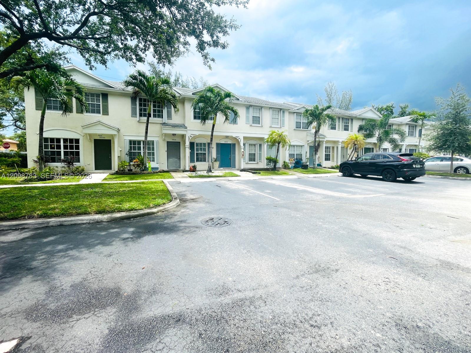 4904 SW 31st Ter, Dania Beach FL 33312 photo 2