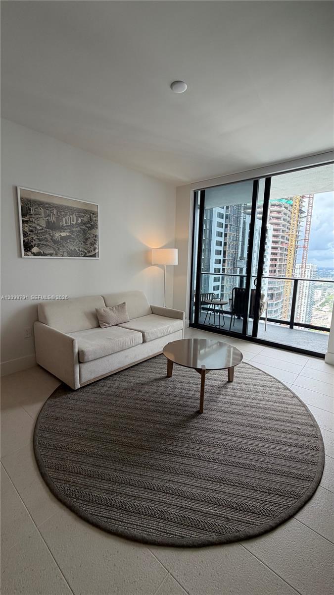 159 NE 6th St # 4404, Miami FL 33132 photo 3