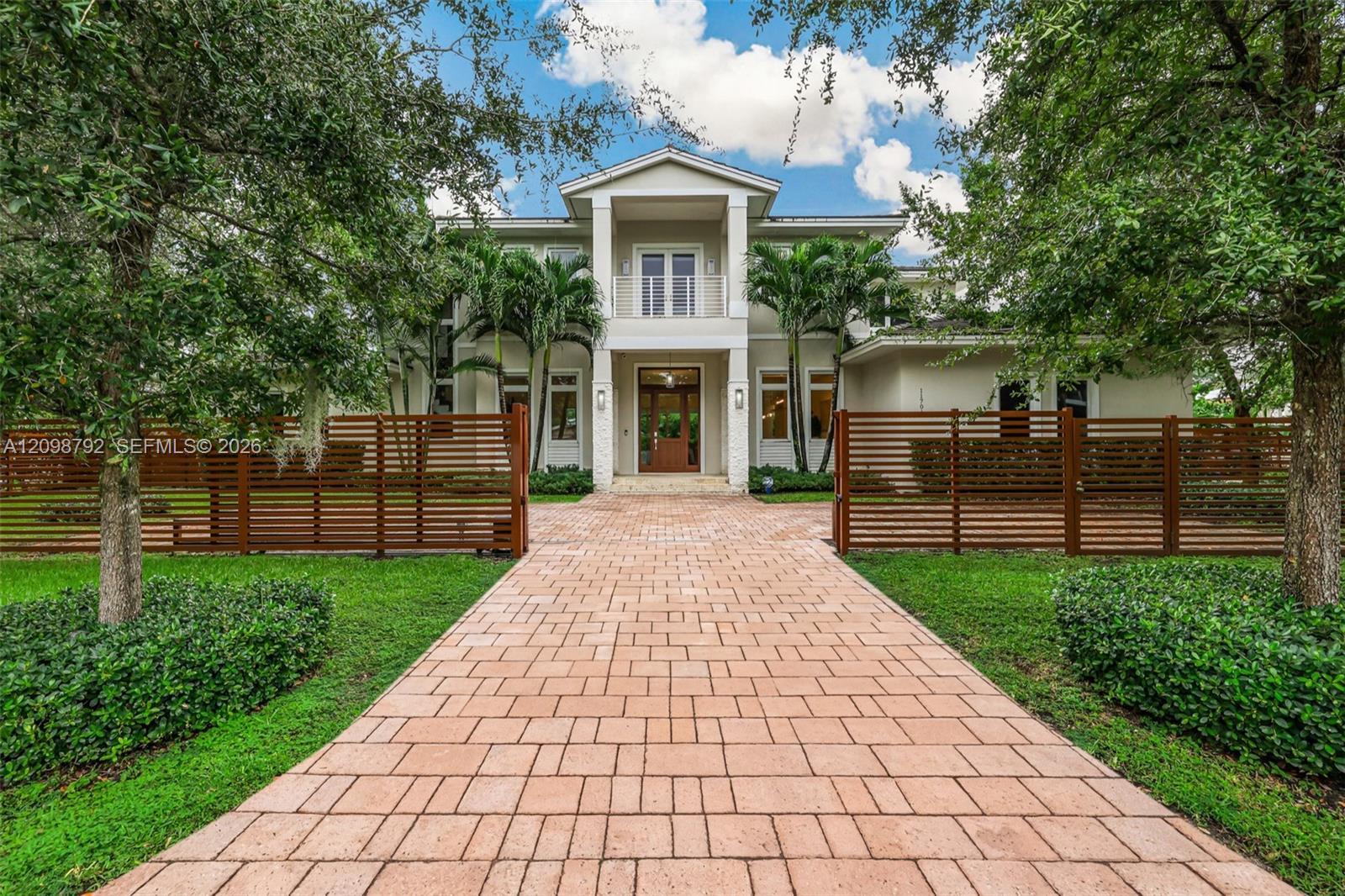 11701 SW 69 Ct, Pinecrest FL 33156 photo 4