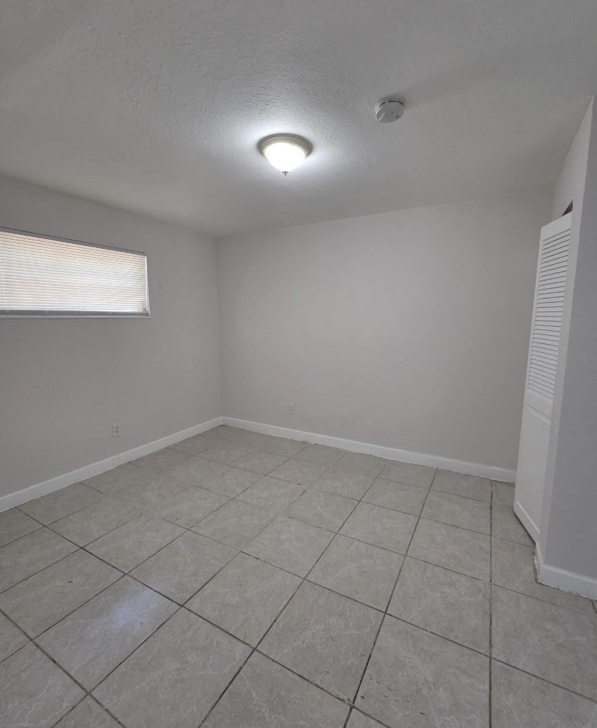 2127 NW 7th Street, Fort Lauderdale FL 33311 photo 4