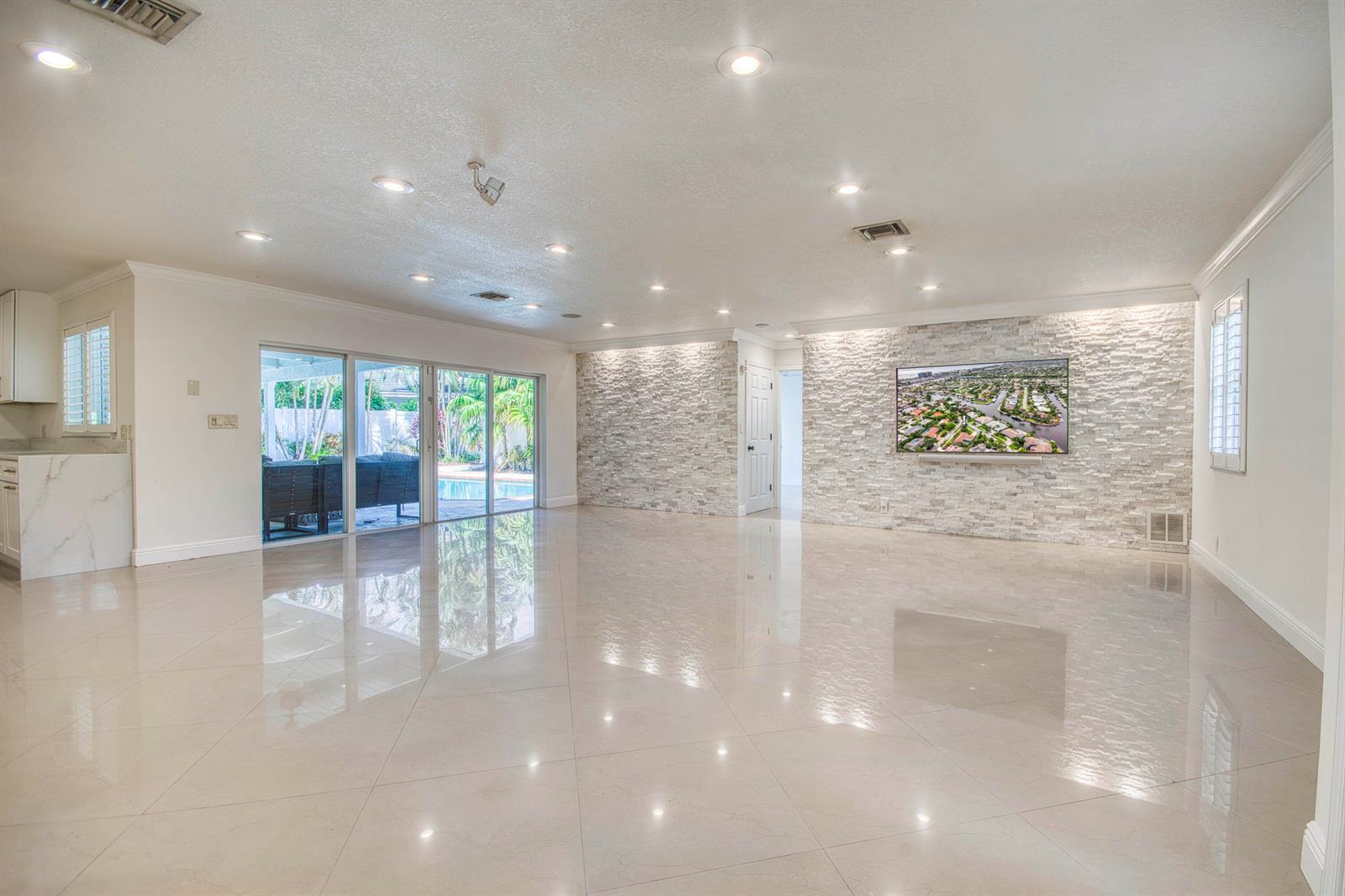 1123 SE 14th Avenue, Deerfield Beach FL 33441 photo 5