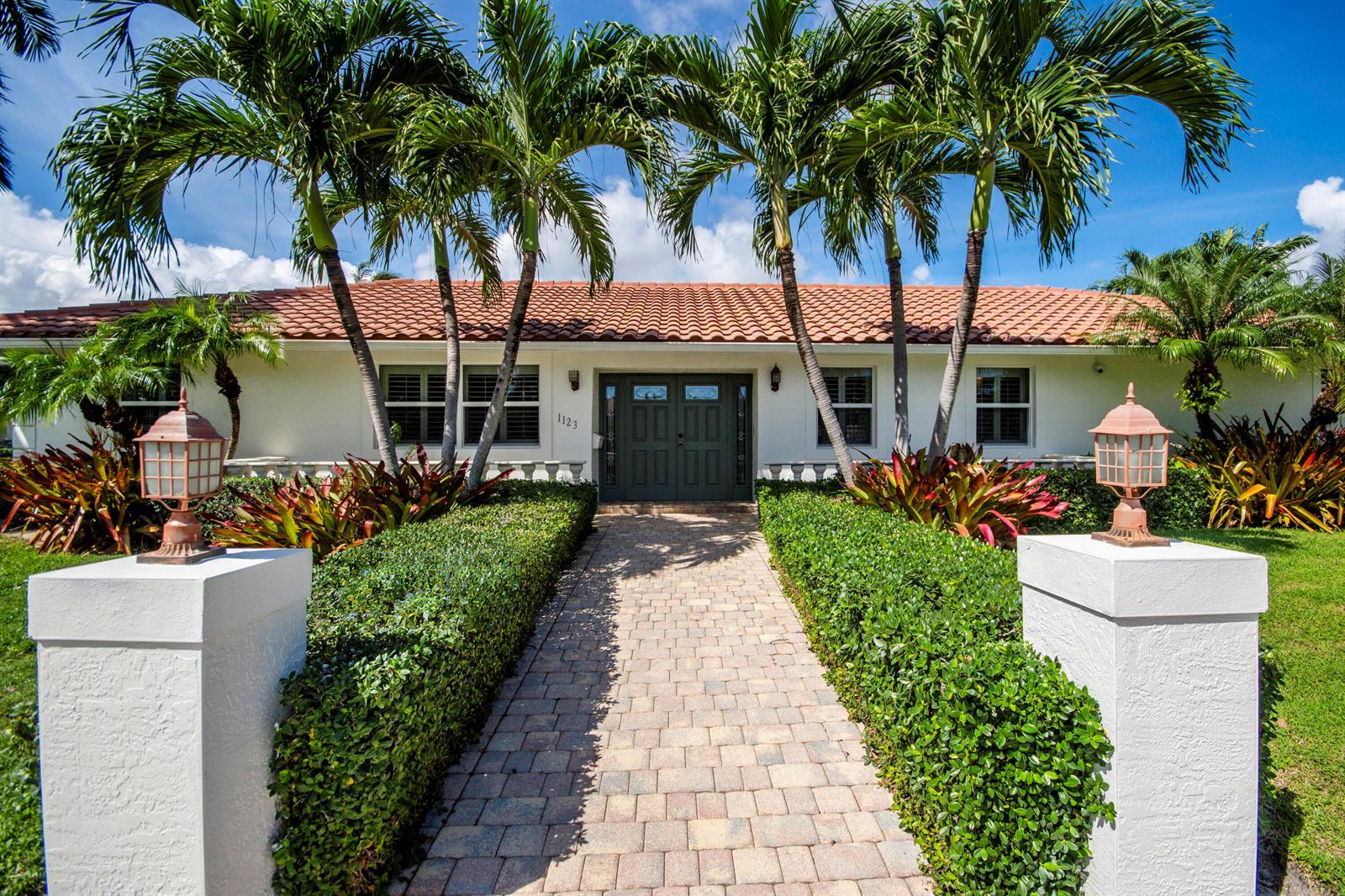 1123 SE 14th Avenue, Deerfield Beach FL 33441 photo 4