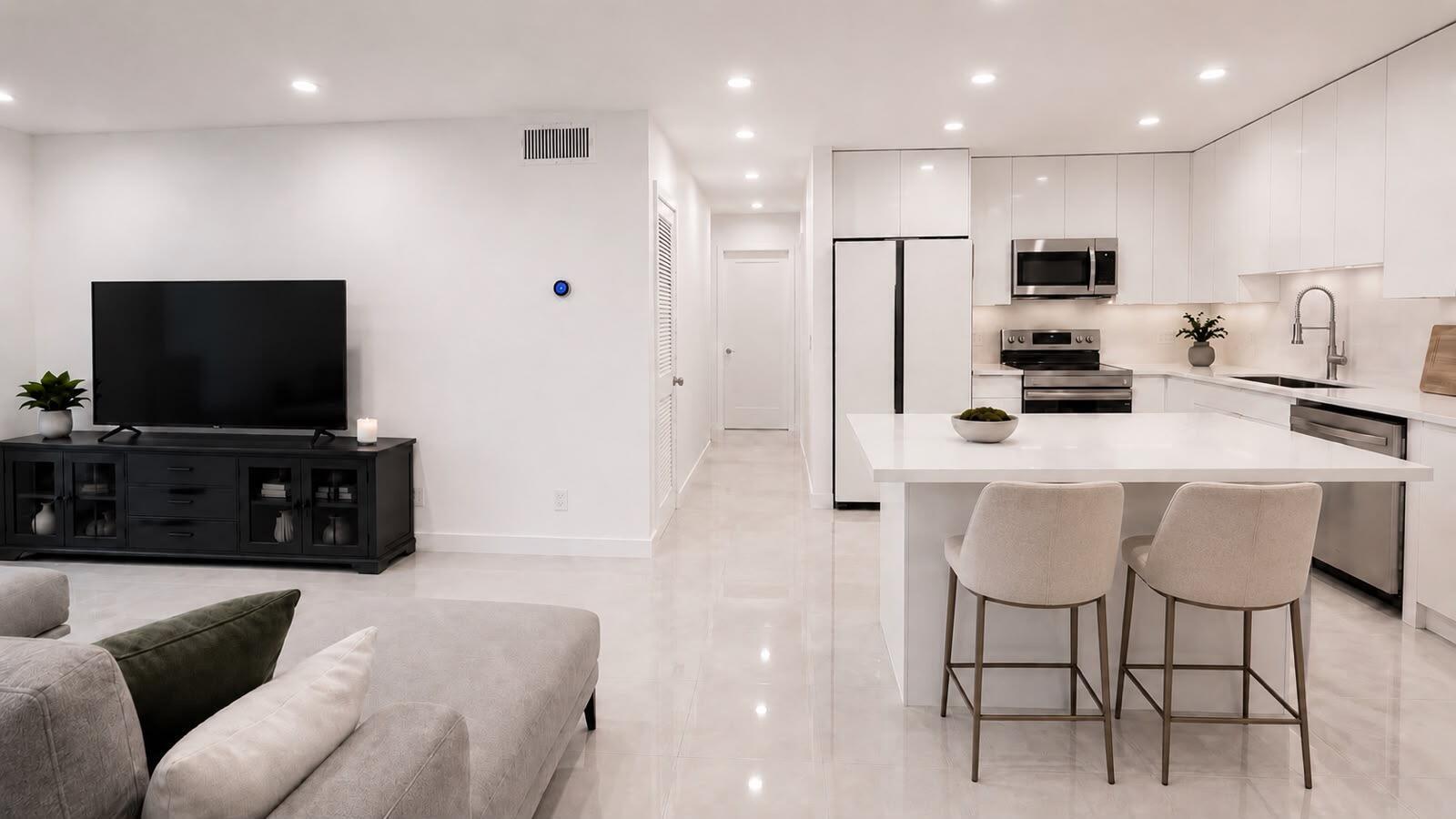 6249 BAY CLUB Drive # 3, Fort Lauderdale FL 33308
