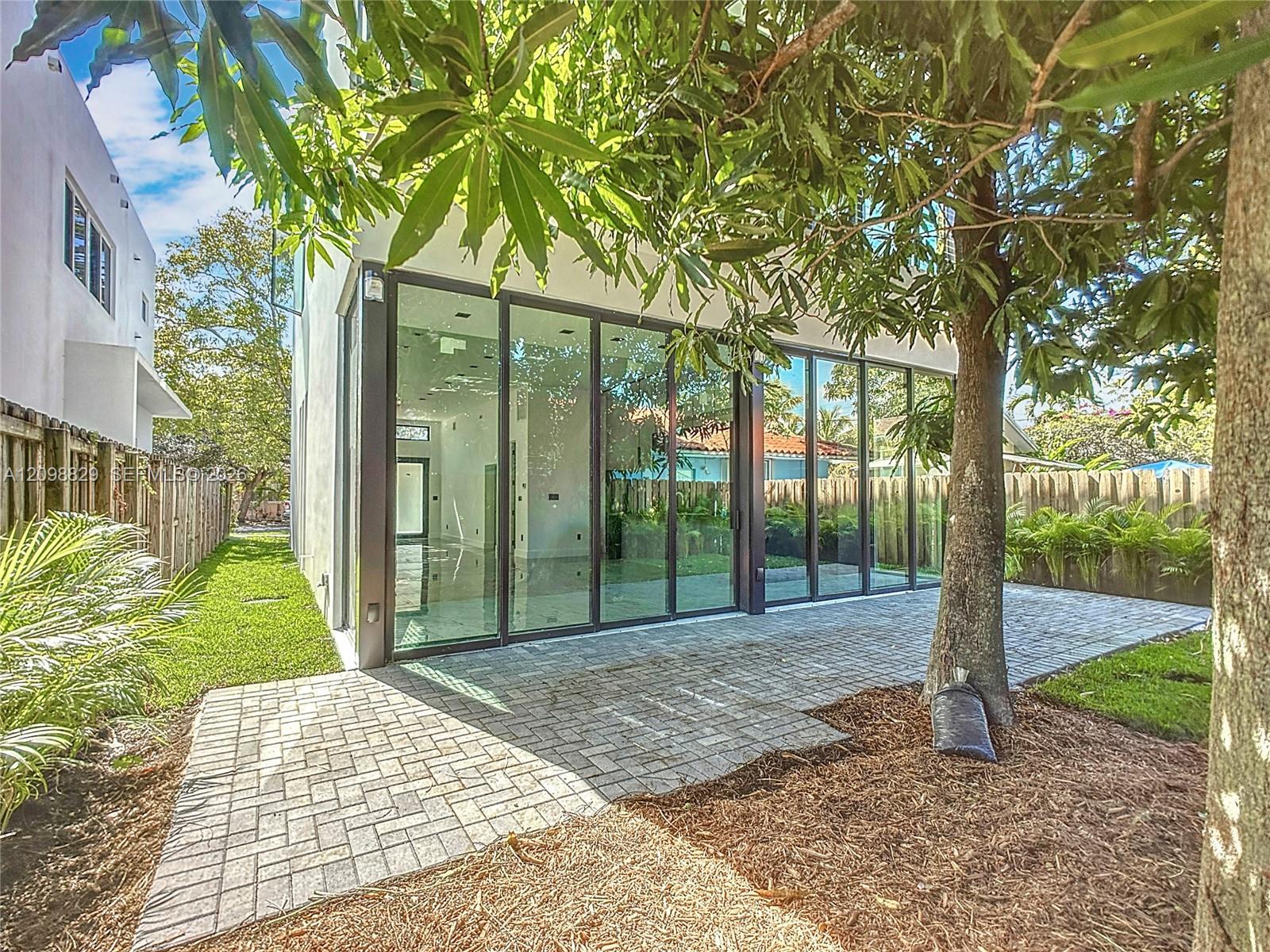 3069 SW 27th Ter, Miami FL 33133