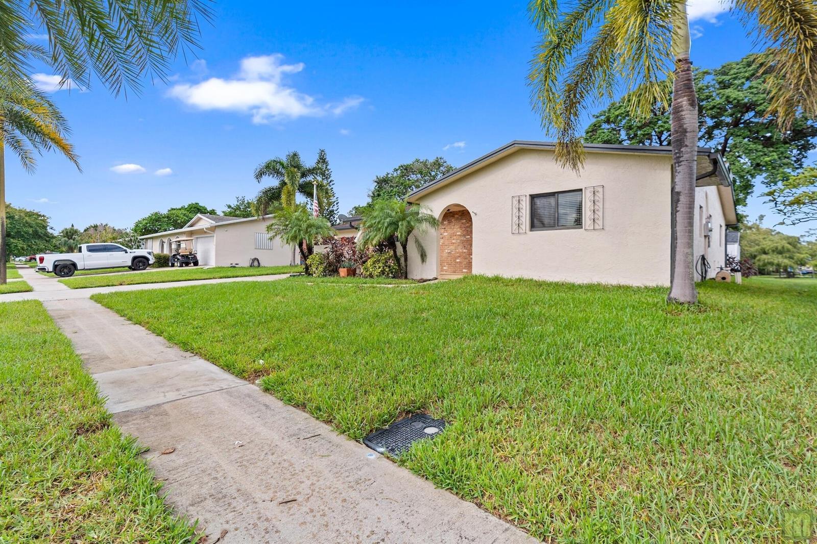 821 NW 42ND Avenue, Coconut Creek FL 33066 photo 4