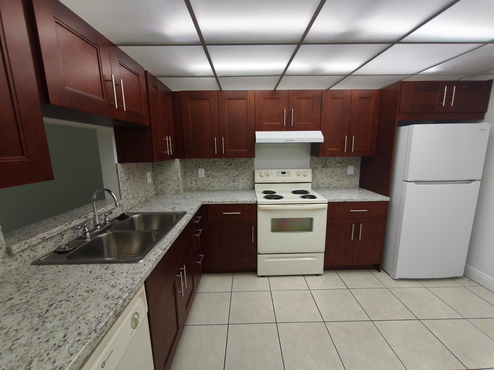 8720 Shadow Wood Boulevard # 105, Coral Springs FL 33071 photo 3