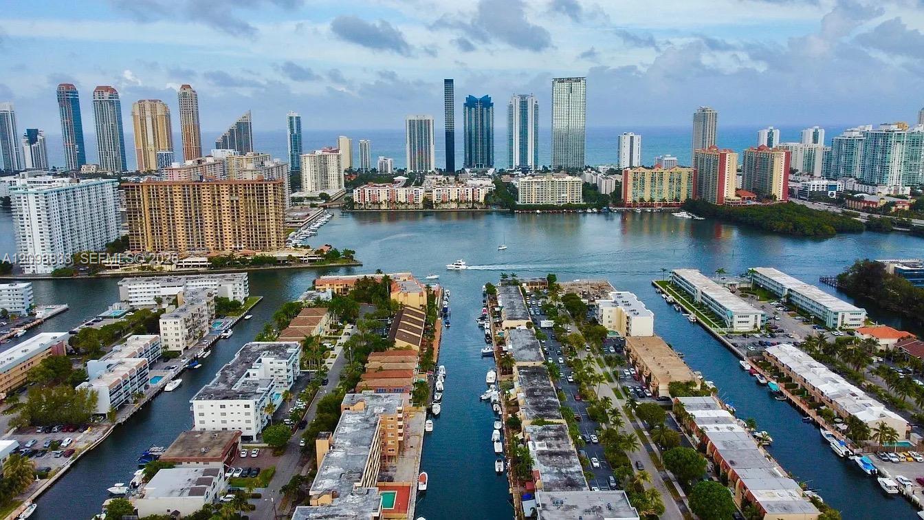 3716 NE 168th St # 305, North Miami Beach FL 33160