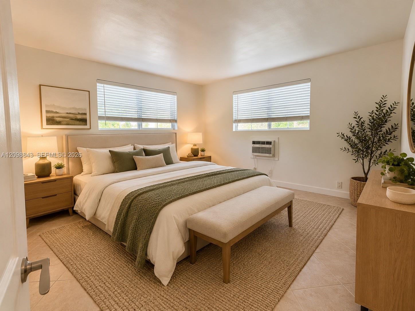 101 SE 9th St # 8, Hallandale Beach FL 33009