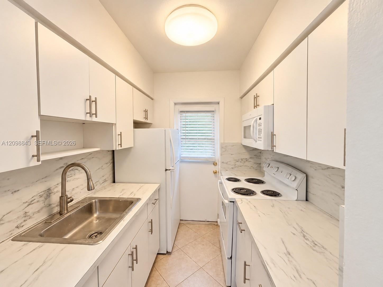 101 SE 9th St # 8, Hallandale Beach FL 33009 photo 4
