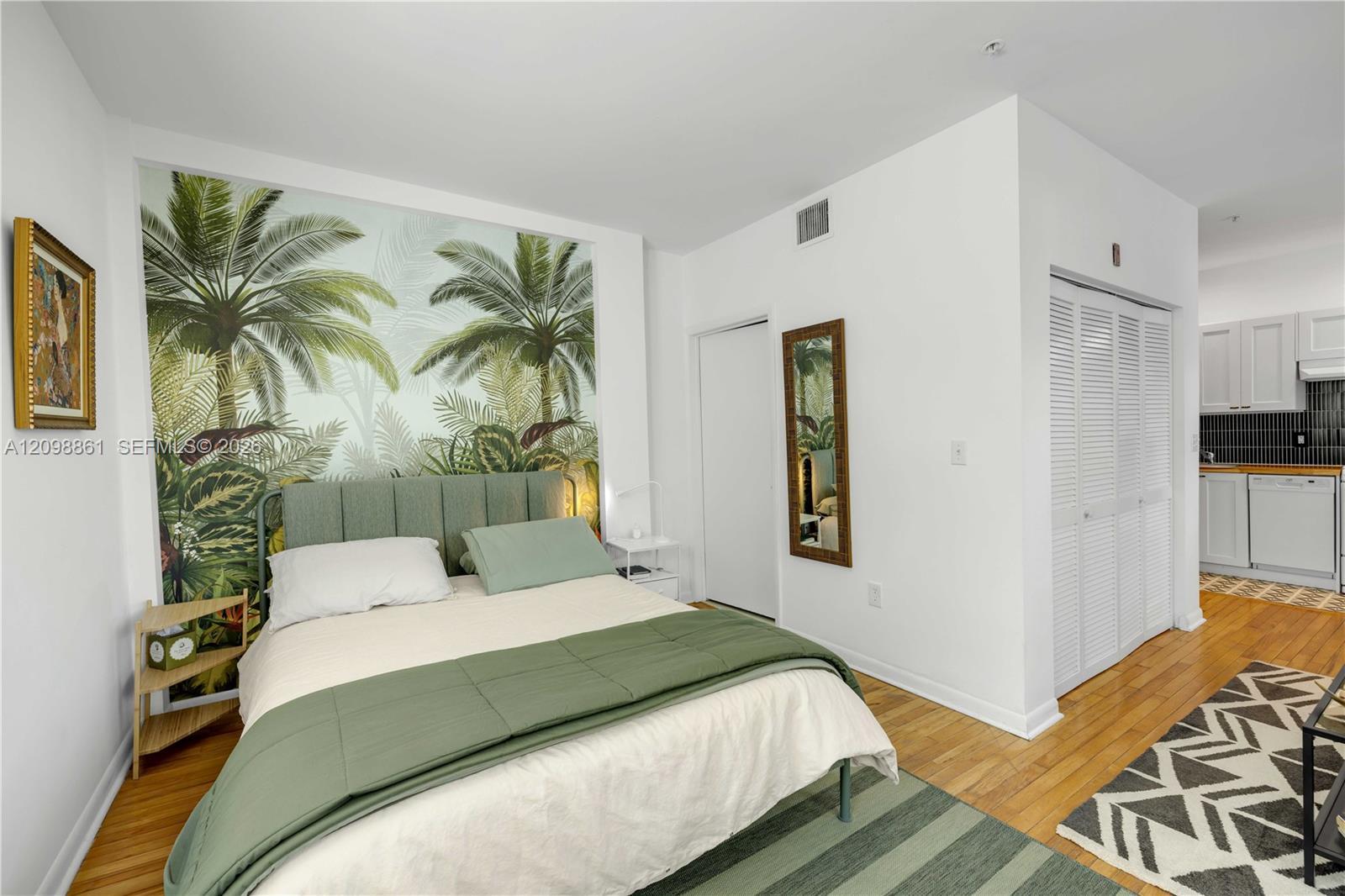 1521 Lenox Ave # 209, Miami Beach FL 33139 photo 3