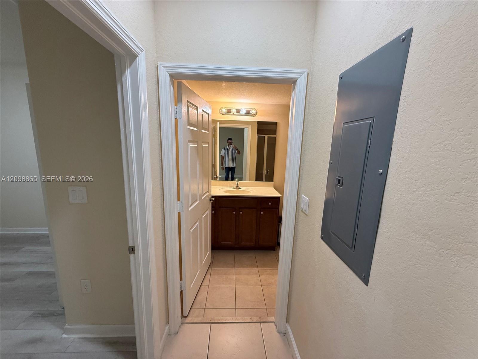 9572 SW 169th Pl, Miami FL 33196 photo 4