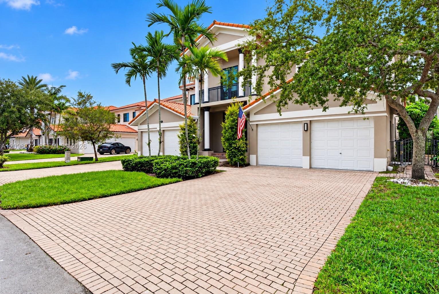 7876 SW 194th St, Cutler Bay FL 33157 photo 4