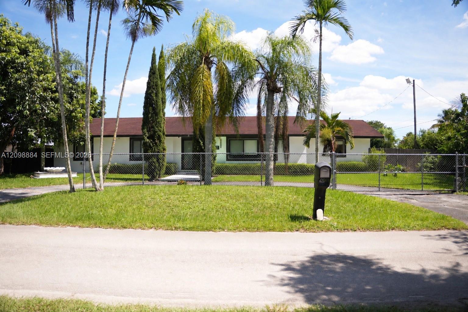 17475 SW 182nd Ave, Miami FL 33187 photo 3