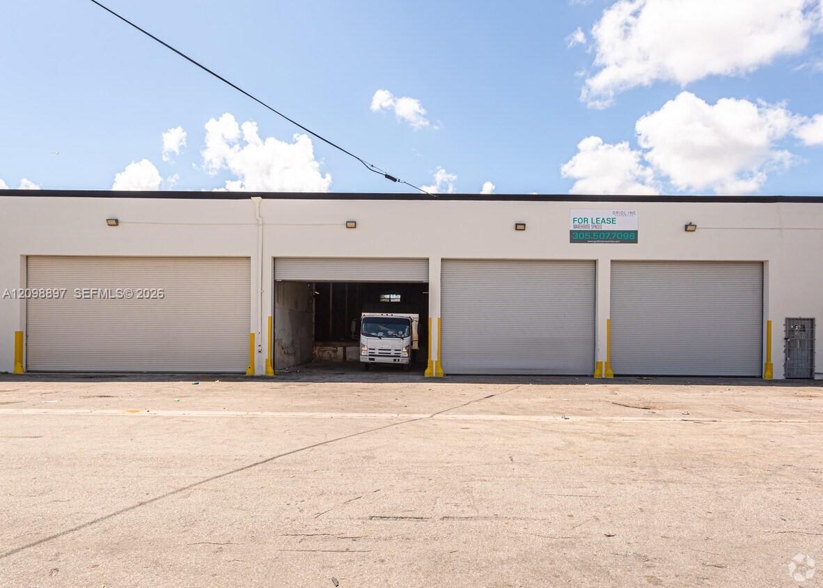 7171 NW 12th Ave, Miami FL 33144 photo 2