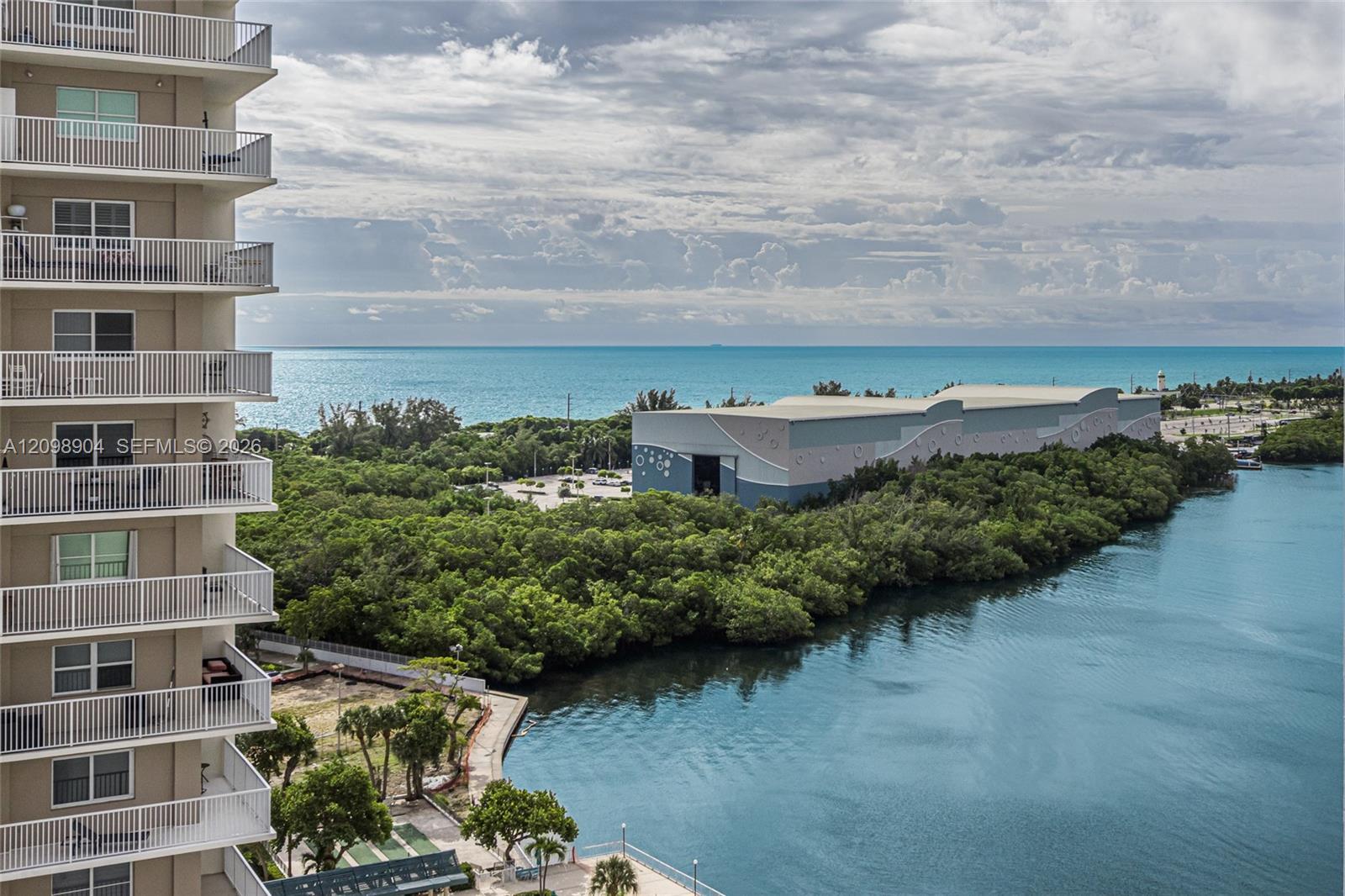 500 Bayview Dr # 1631, Sunny Isles Beach FL 33160 photo 2