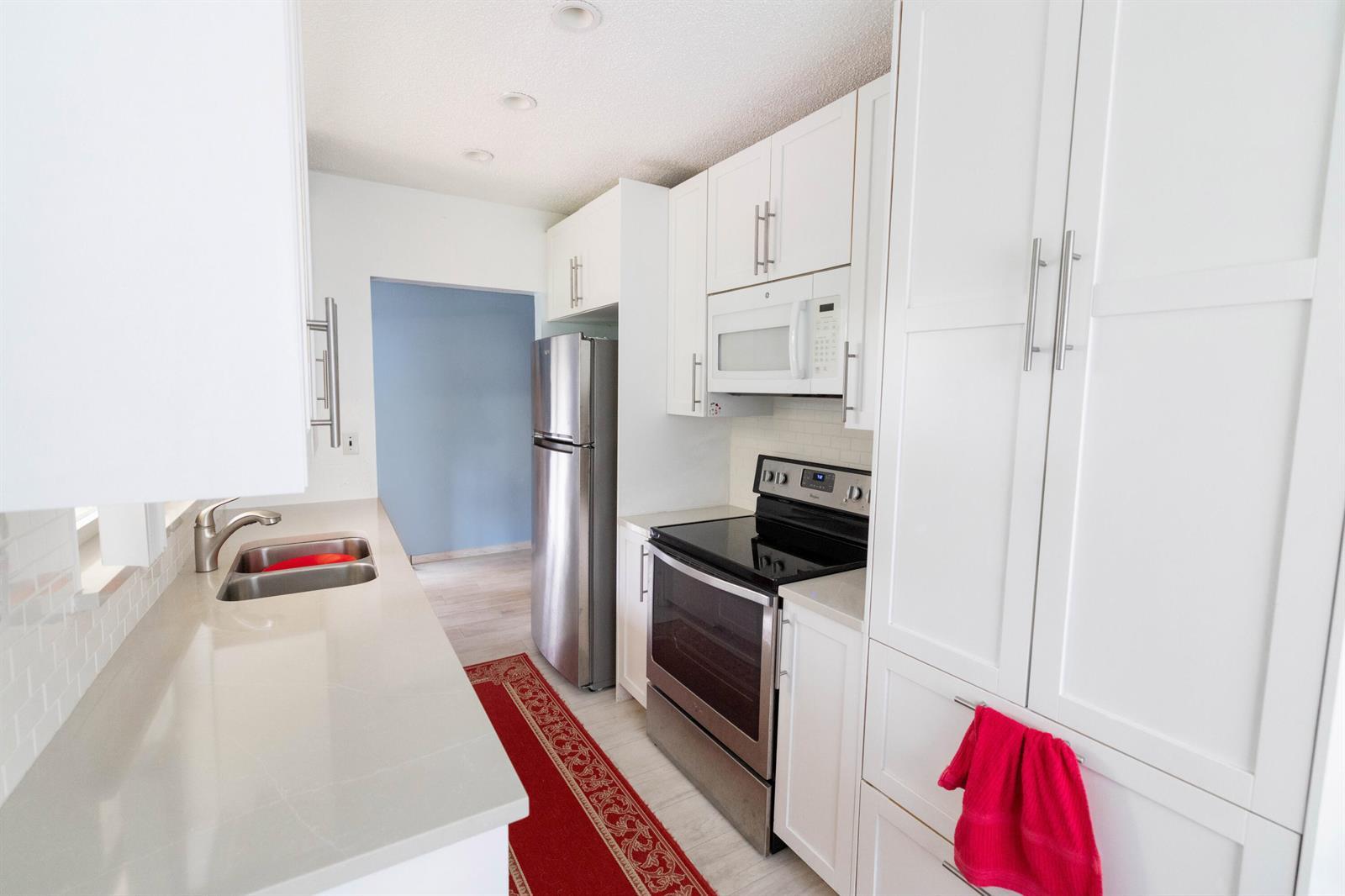 11030 NW 27TH Place, Sunrise FL 33322 photo 3